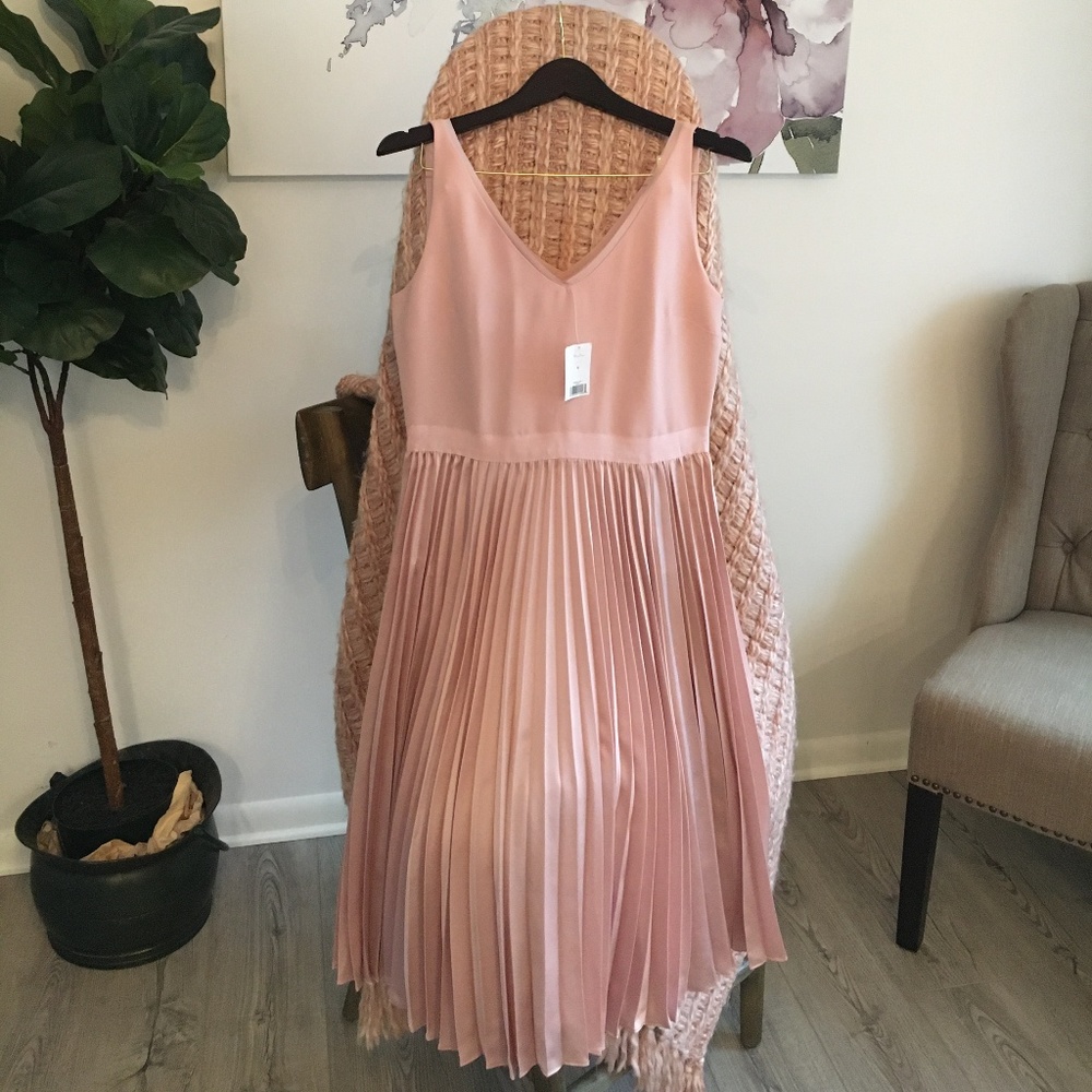 Banana Republic Pleated Dress (NWT)